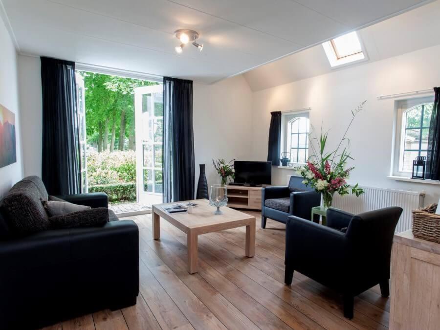 Luxe Vakantiehuis In Friesland ヤウレ エクステリア 写真